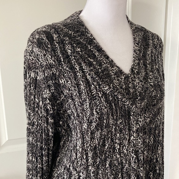 Dana Buchman large sweater v-neck black gray - Picture 3 of 12